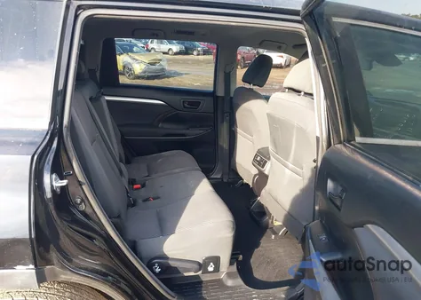 2018 Toyota Highlander Le from USA, damaged, VIN 5TDBZRFH8JS491240